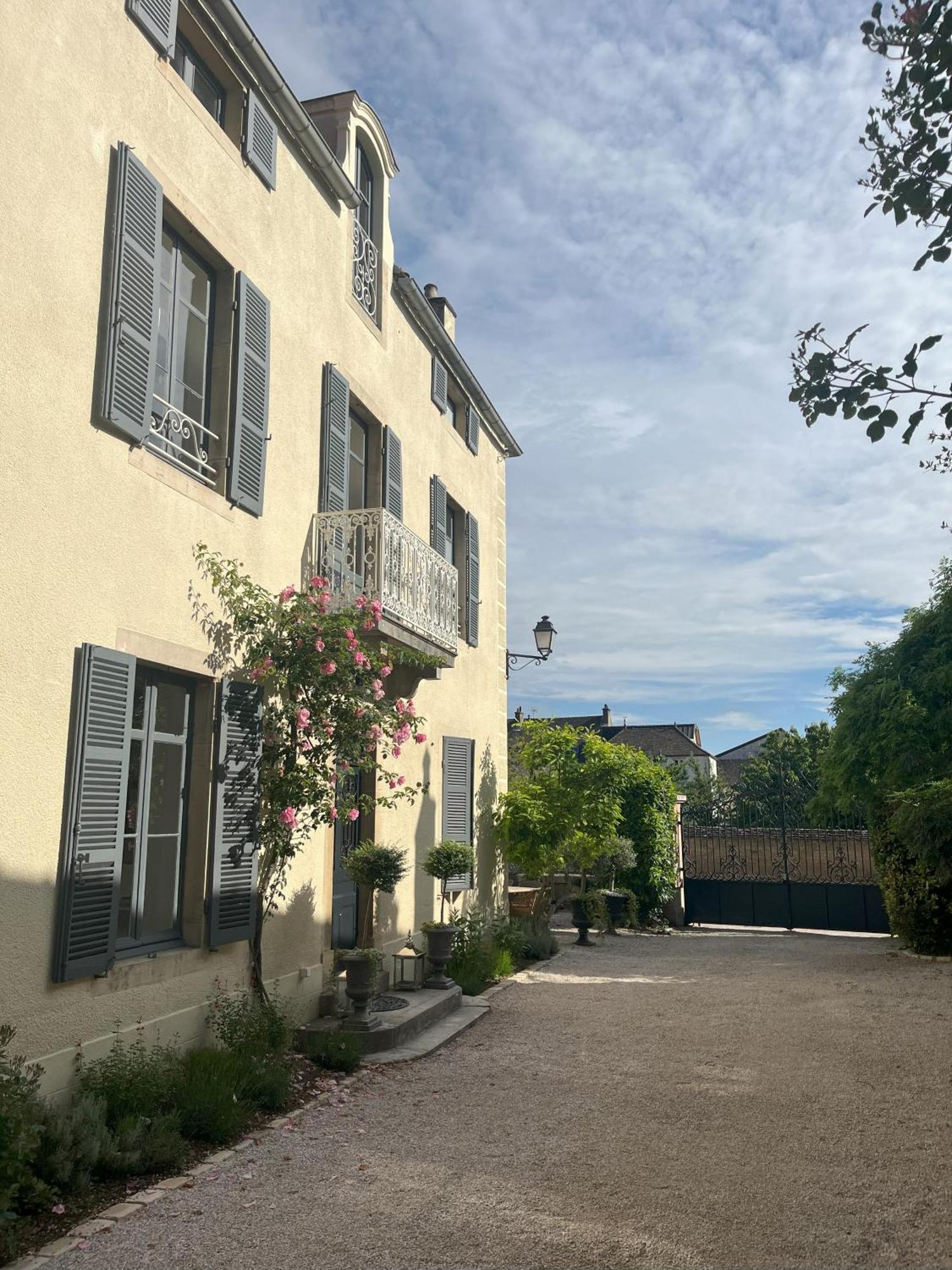 Number 8 Bed and Breakfast Meursault Buitenkant foto