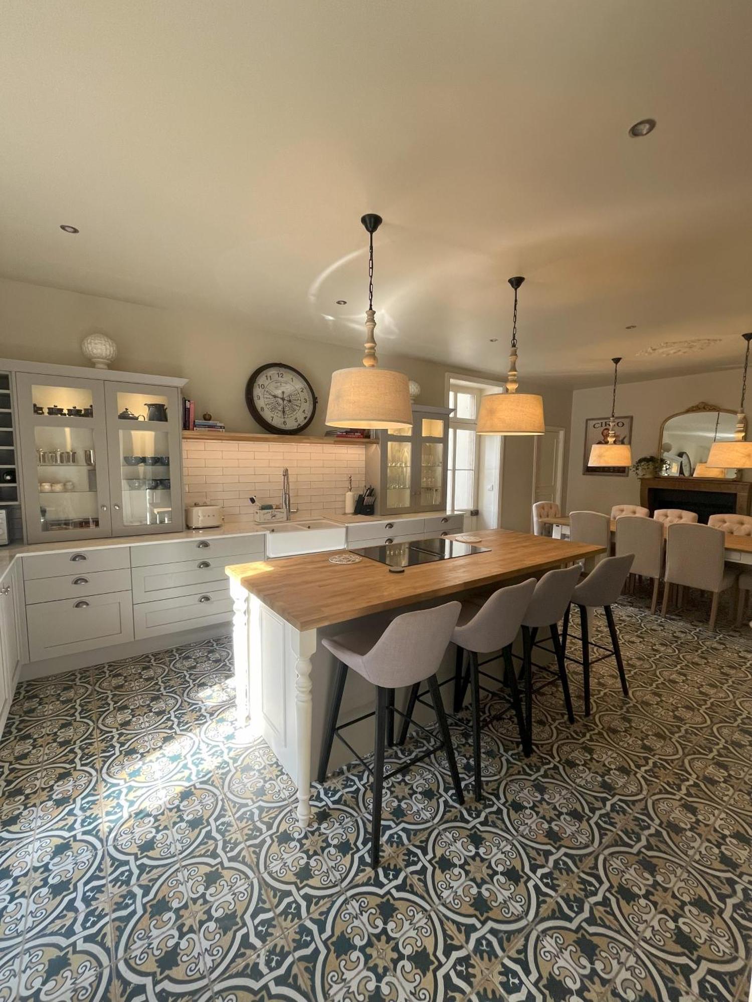 Number 8 Bed and Breakfast Meursault Buitenkant foto