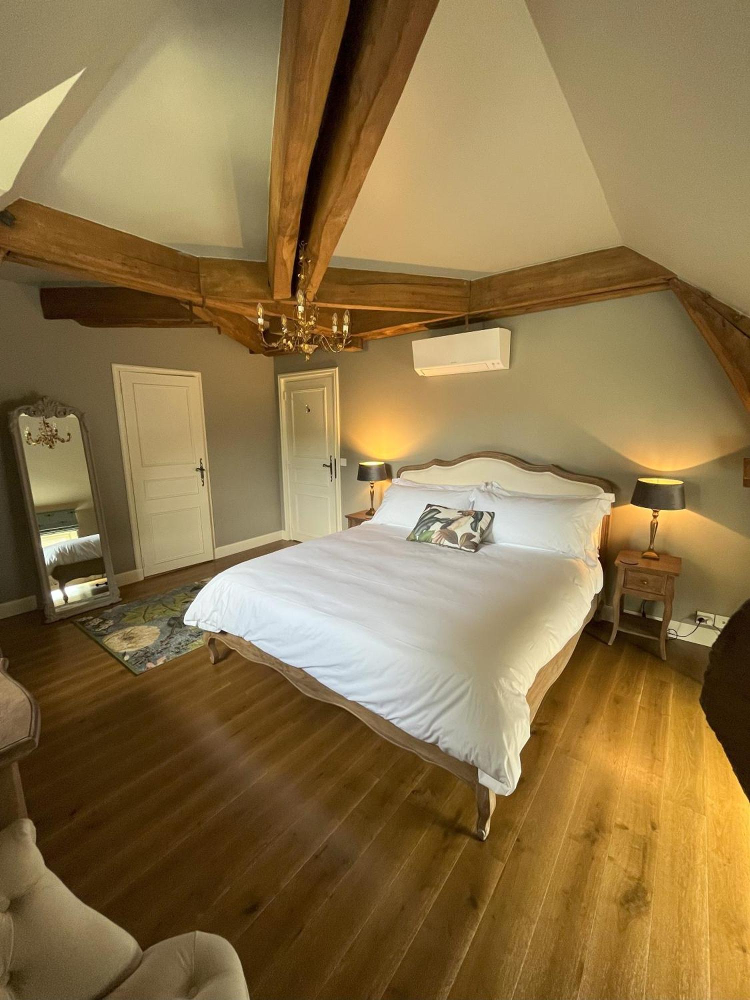 Number 8 Bed and Breakfast Meursault Buitenkant foto
